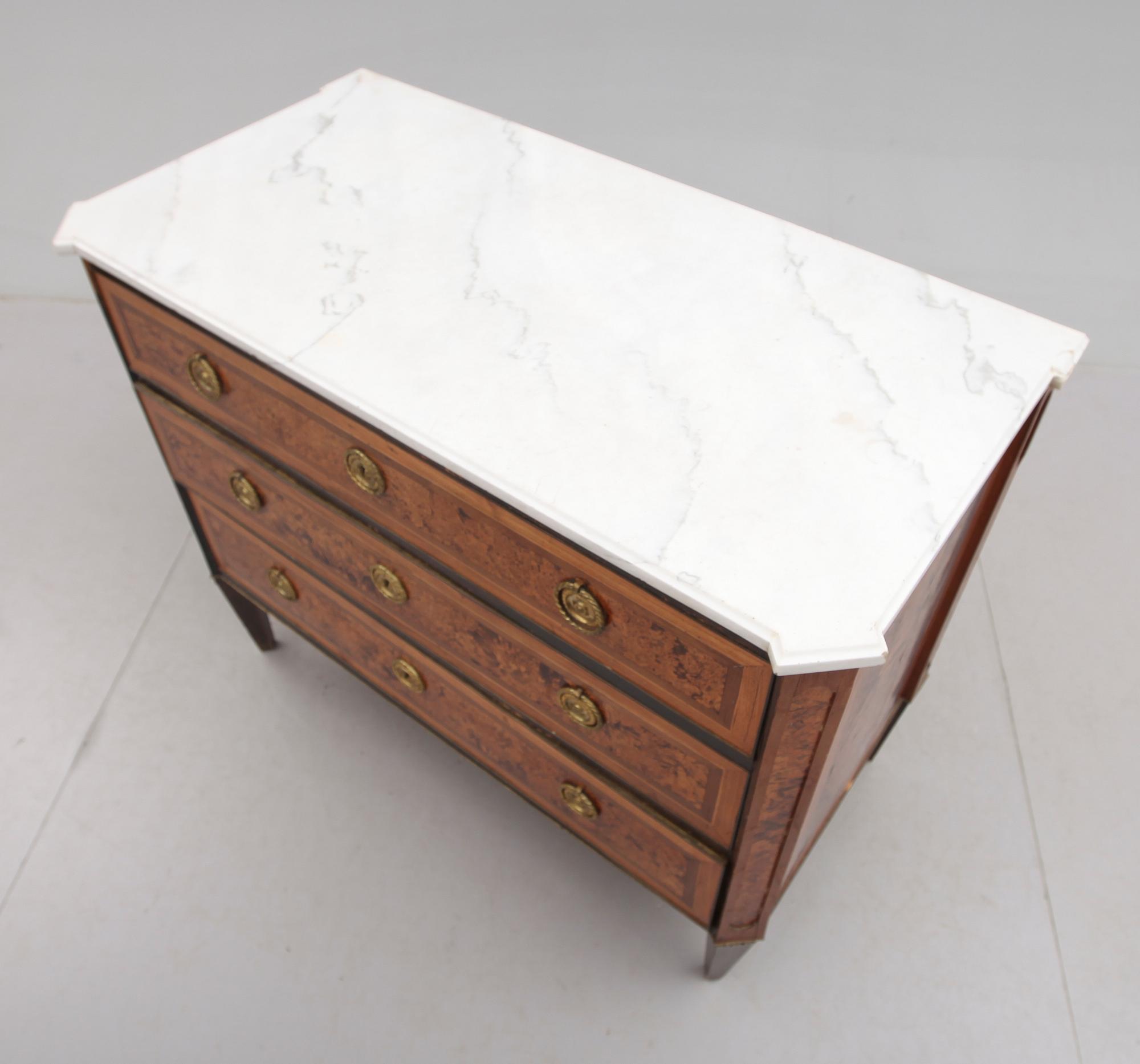 BYRÅ, gustaviansk, 1700-/1800-tal.