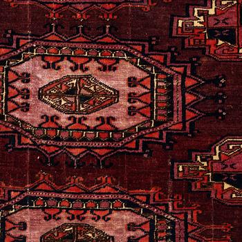 Carpet, Turkmenistan Chuval, approx. 97 x 168 cm.