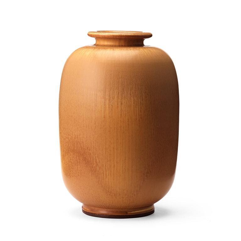 Berndt Friberg, a stoneware vase, Gustavsberg studio 1972.