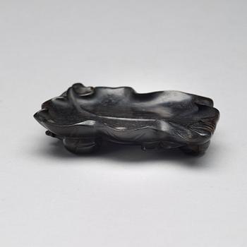 A zitan brush washer, Qing dynasty, circa 1900.
