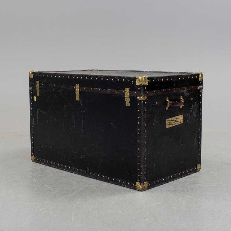 KOFFERT, omkring 1900.