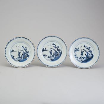 Three porcelain plates, Qing dynasty, Qianlong (1736-95).