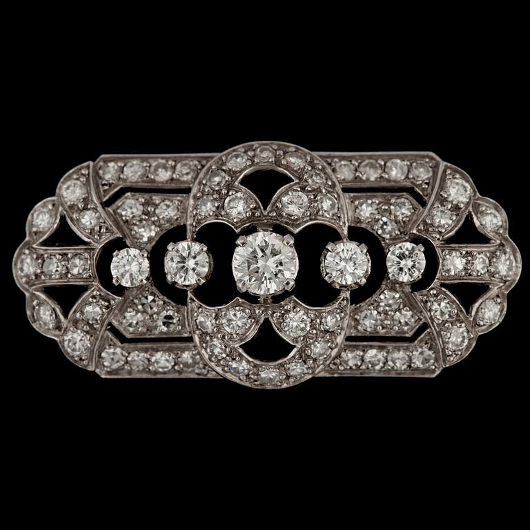 An old cut diamond brooch, tot. app. 2.50 cts.