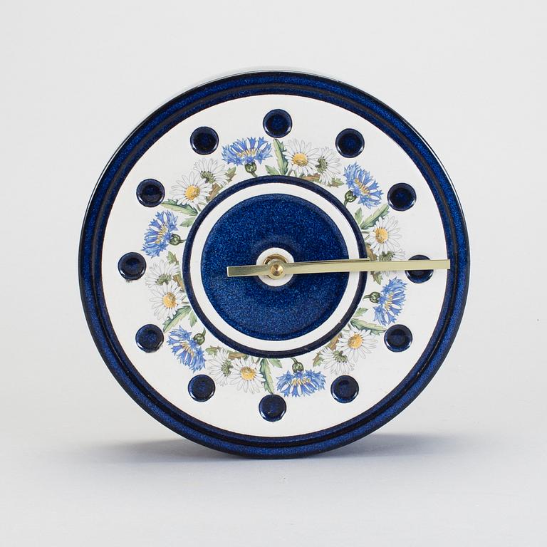 A Britt-Louise Sundell stone ware wall clock, Gustavsberg, the second half of the 20th century.