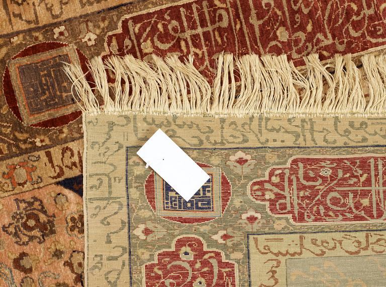 SEMI-ANTIQUE TURKISH, PROBABLY KAYSERI. 177 x 123 cm.