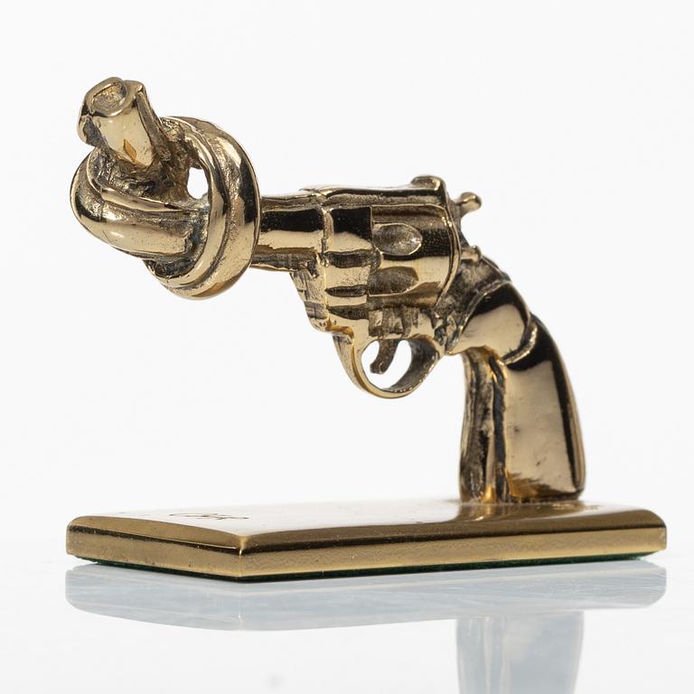 Carl Fredrik Reuterswärd, after., "Non Violence".