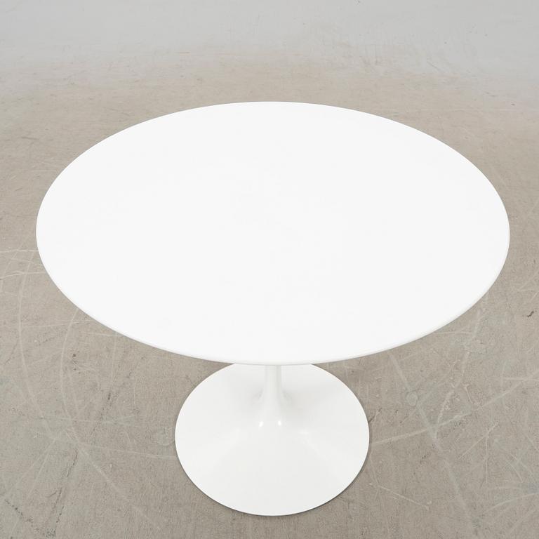 Eero Saarinen, matbord, "Tulip", Knoll Studio 2000-tal.