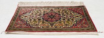 Matta, Ghom, silke, ca 60 x 80 cm..