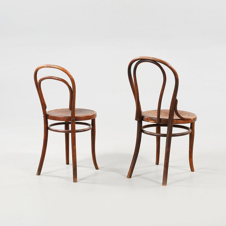 STOLAR, 2 st, Thonet, 1800-talets andra hälft.