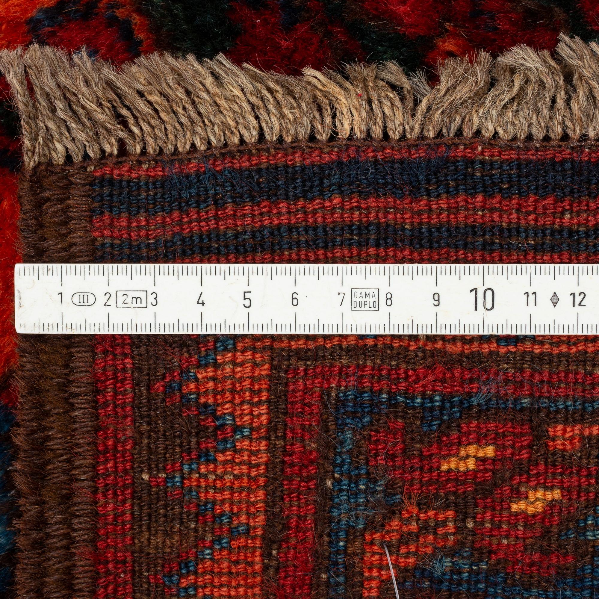 An antique Ersari carpet, northern Afghanistan, ca 310 x 242 cm.