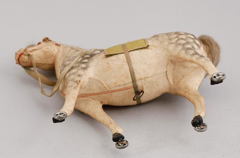 LEKSAKSHÄST, 1900-talets mitt.