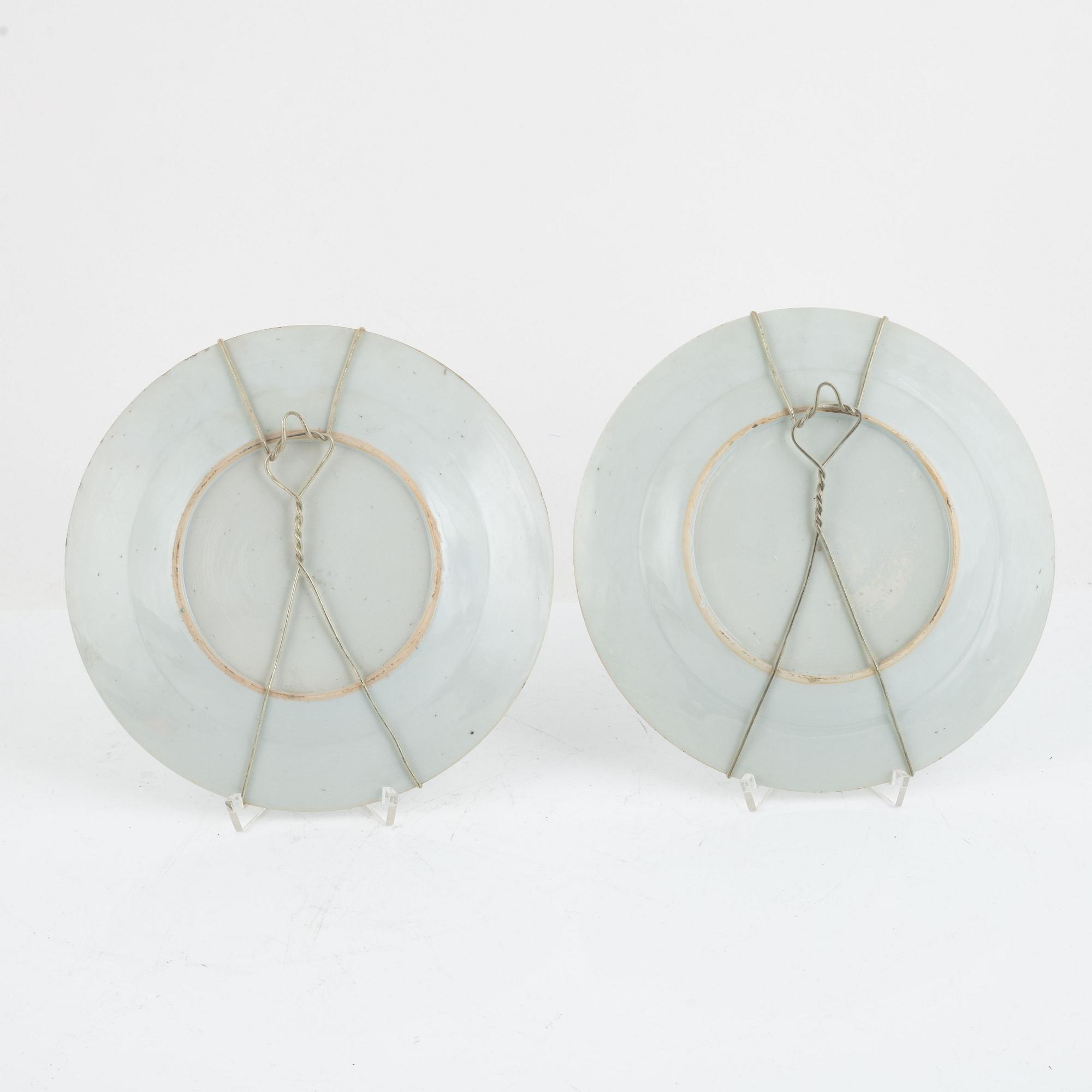 A set of six Chinese export porcelain plates, Qing dynasty, Qianlong (1736-95).