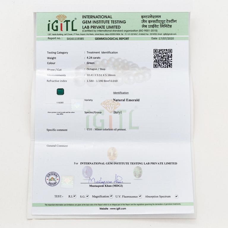 Emerald-cut emerald.