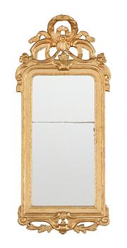 482. A late Gustavian 18th Century mirror.