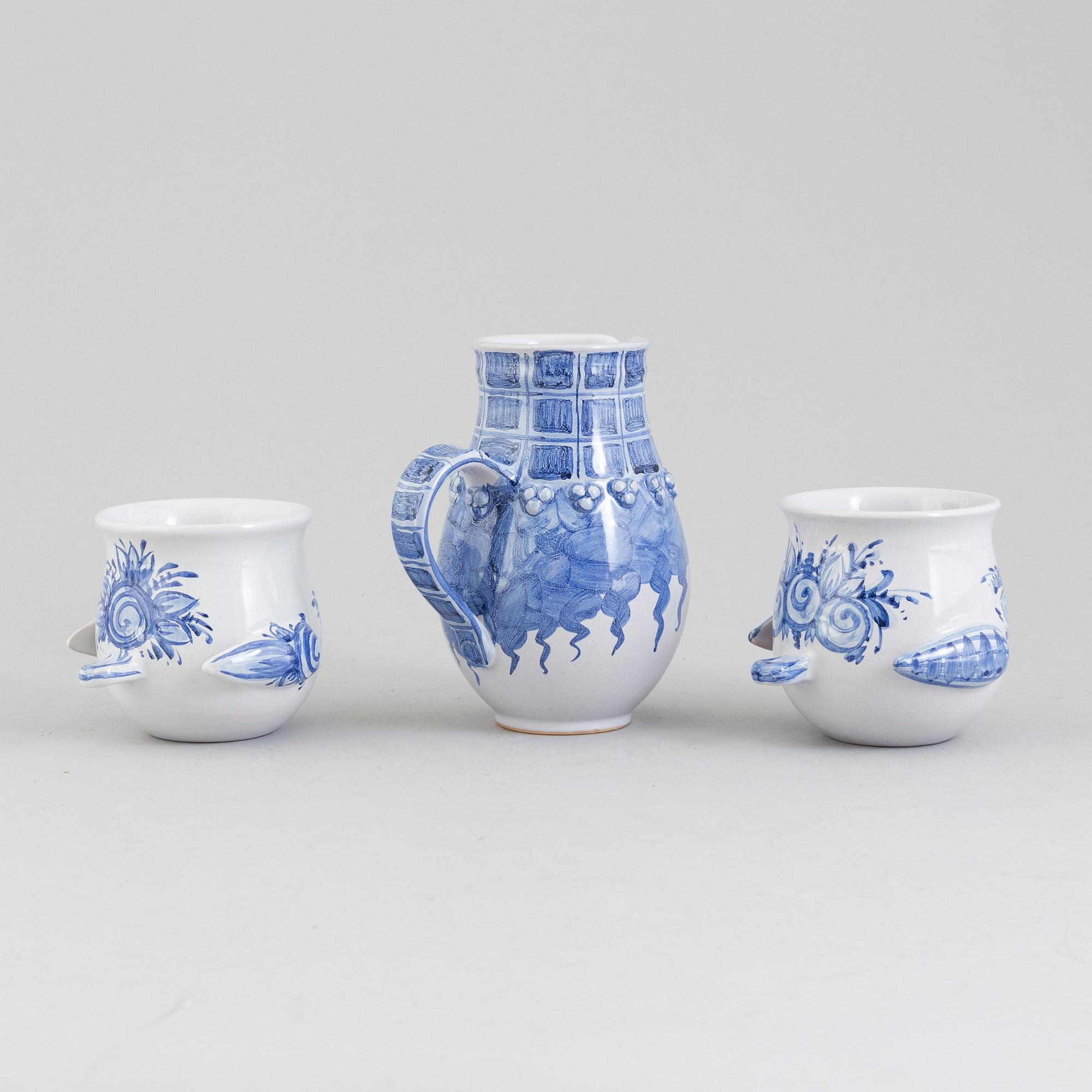 BJÖRN WIINBLAD, 2 bowls and a jug, signed and dated 84-89.