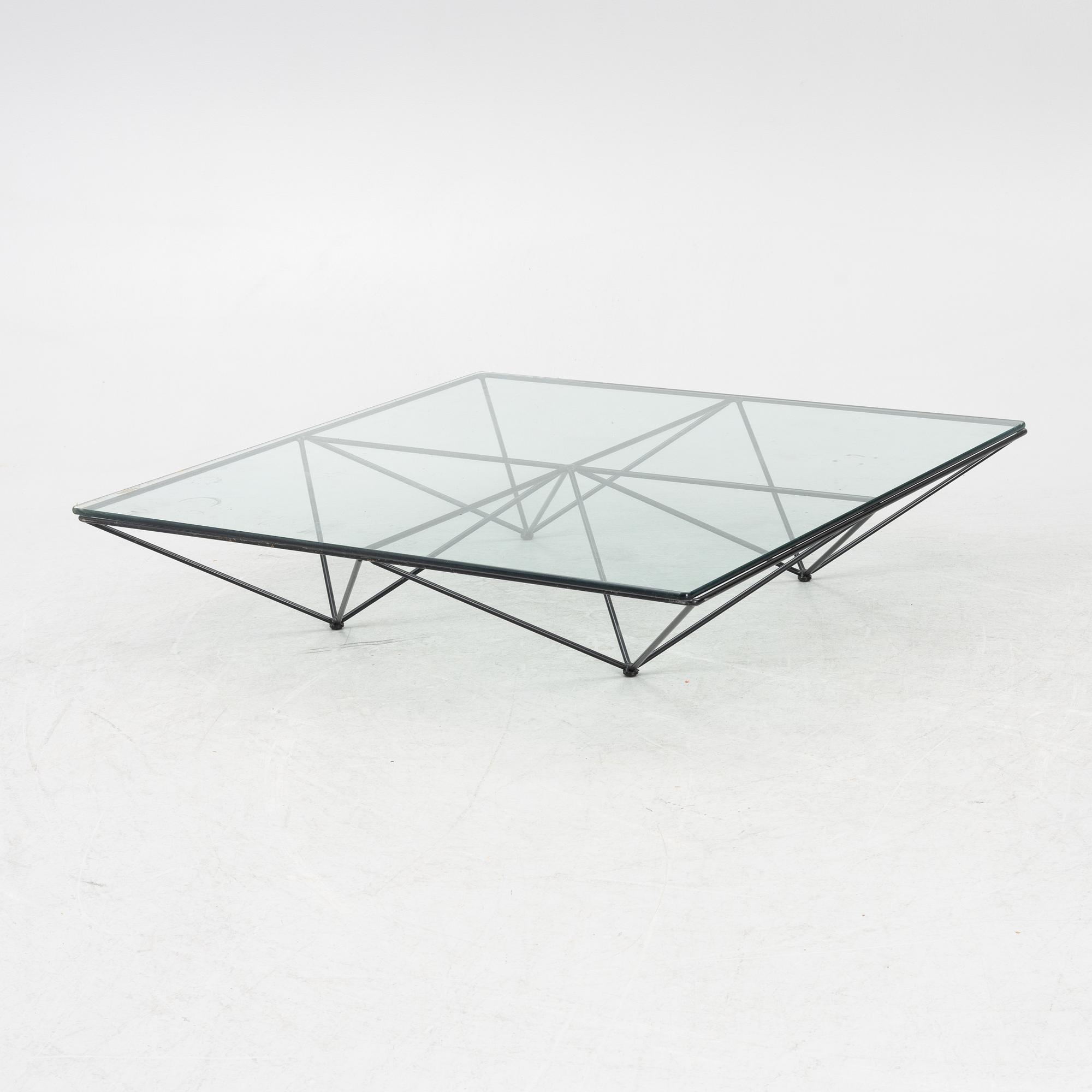 Paolo Piva, soffbord, "Alanda", B & B Italia.