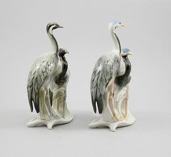 FIGURINER, 2 st, porslin, Karl Ens, Tyskland, 1900-talets andra hälft.