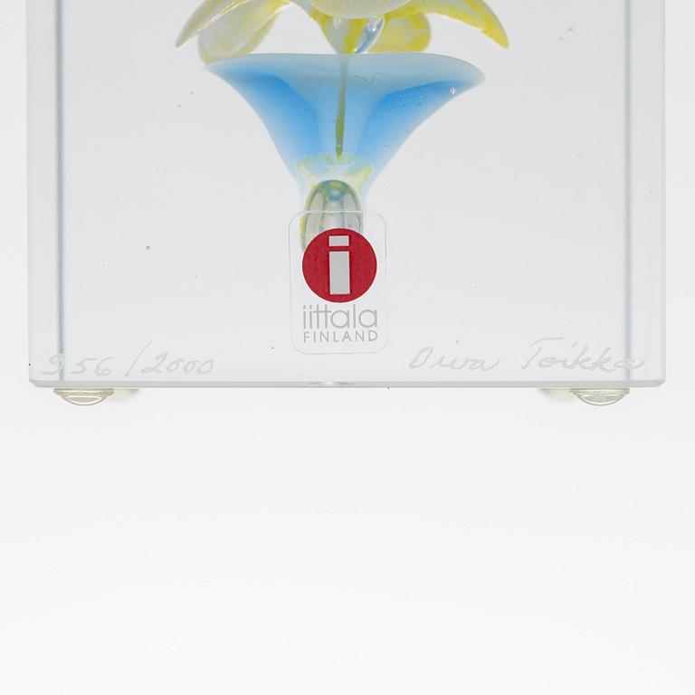 Oiva Toikka, årskub 2000, signerad Oiva Toikka Nuutajärvi 2000, 956/2000.