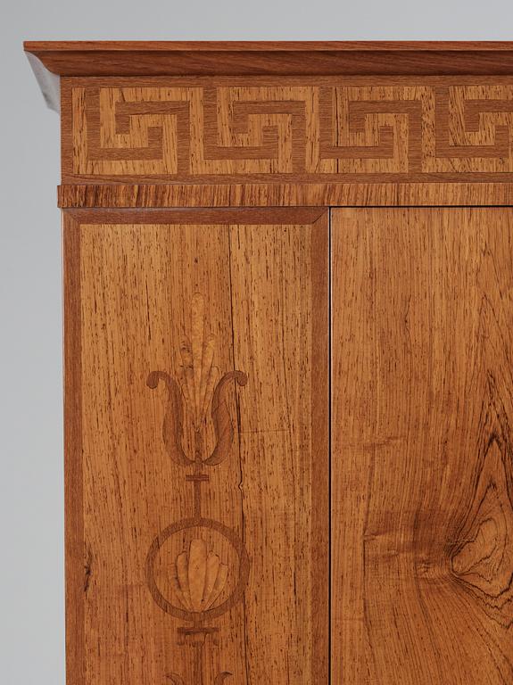 OSCAR NILSSON, praktskåp, Wickman & Nybergs Möblerings- och Snickeriverkstad, Stockholm 1926.