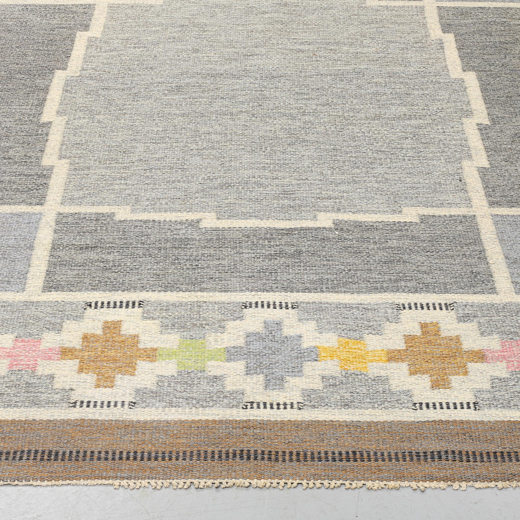 Ingegerd Silow, a carpet, flat weave, ca 272 x 187-191 cm, signed IS, around 1960-1970.