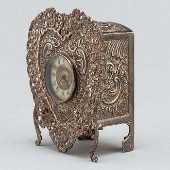 BORDSUR, silver, Samuel Jacobs, London, 1893.