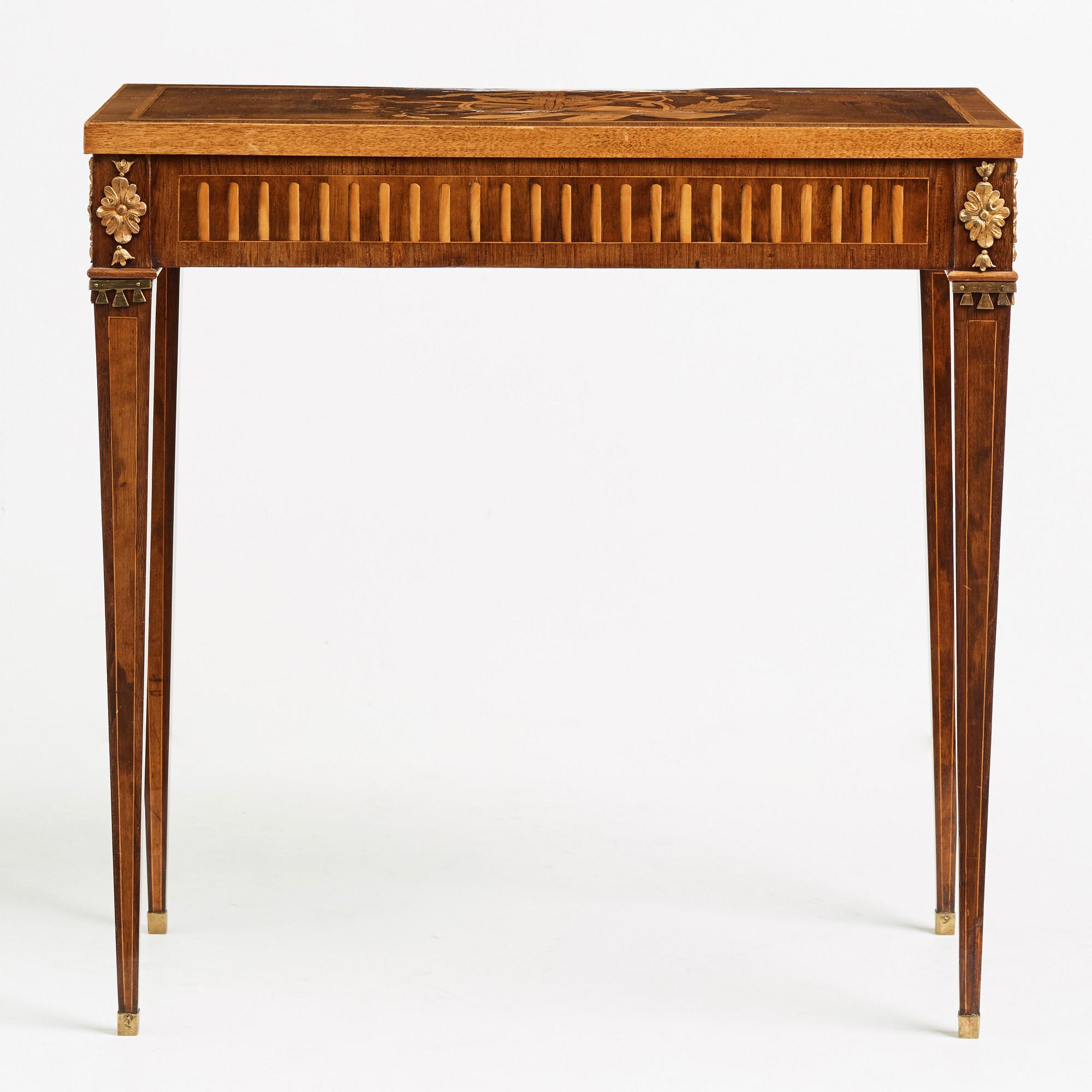 SPELBORD, Stockholmsarbete 1700-talets slut, Gustavianskt.