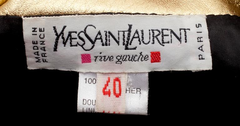 JACKA, Yves Saint Laurent.