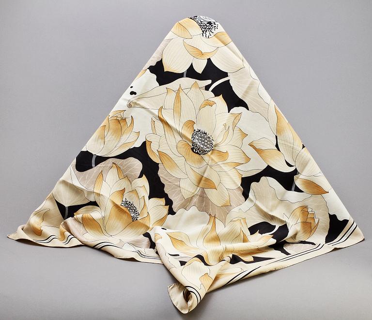 SCARF, siden, "Fleur de Lotus", design Chrstiane Vauzelles, Hermès, Paris.