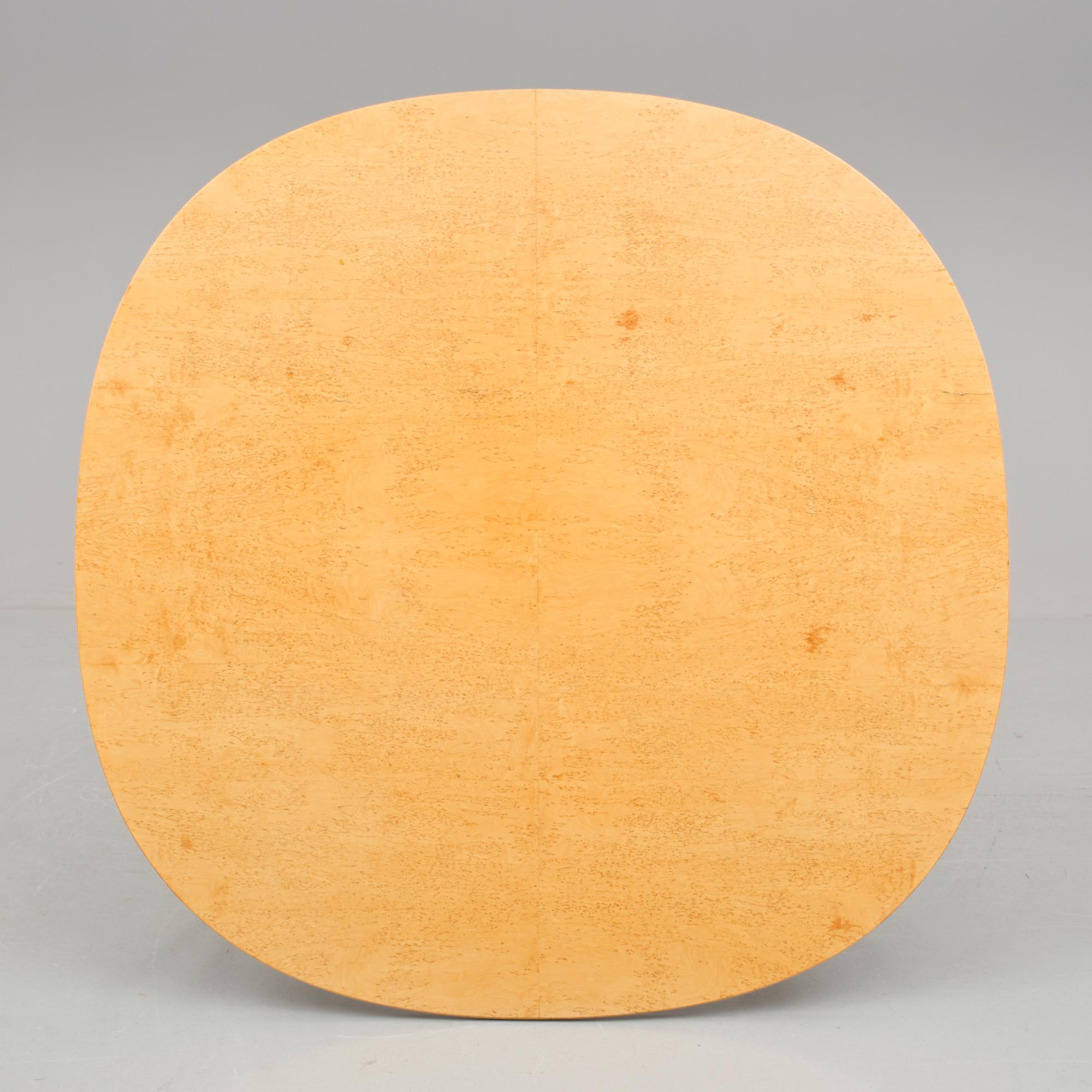 PIET HEIN och BRUNO MATHSSON, bord, "Supercirkel", Mathsson International, Värnamo, 1900-talets fjärde kvartal.