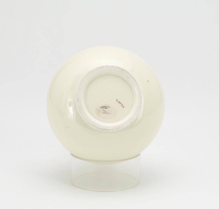 A Wilhelm Kåge 'Cintra' porcelain vase, Gustavsberg 1940.