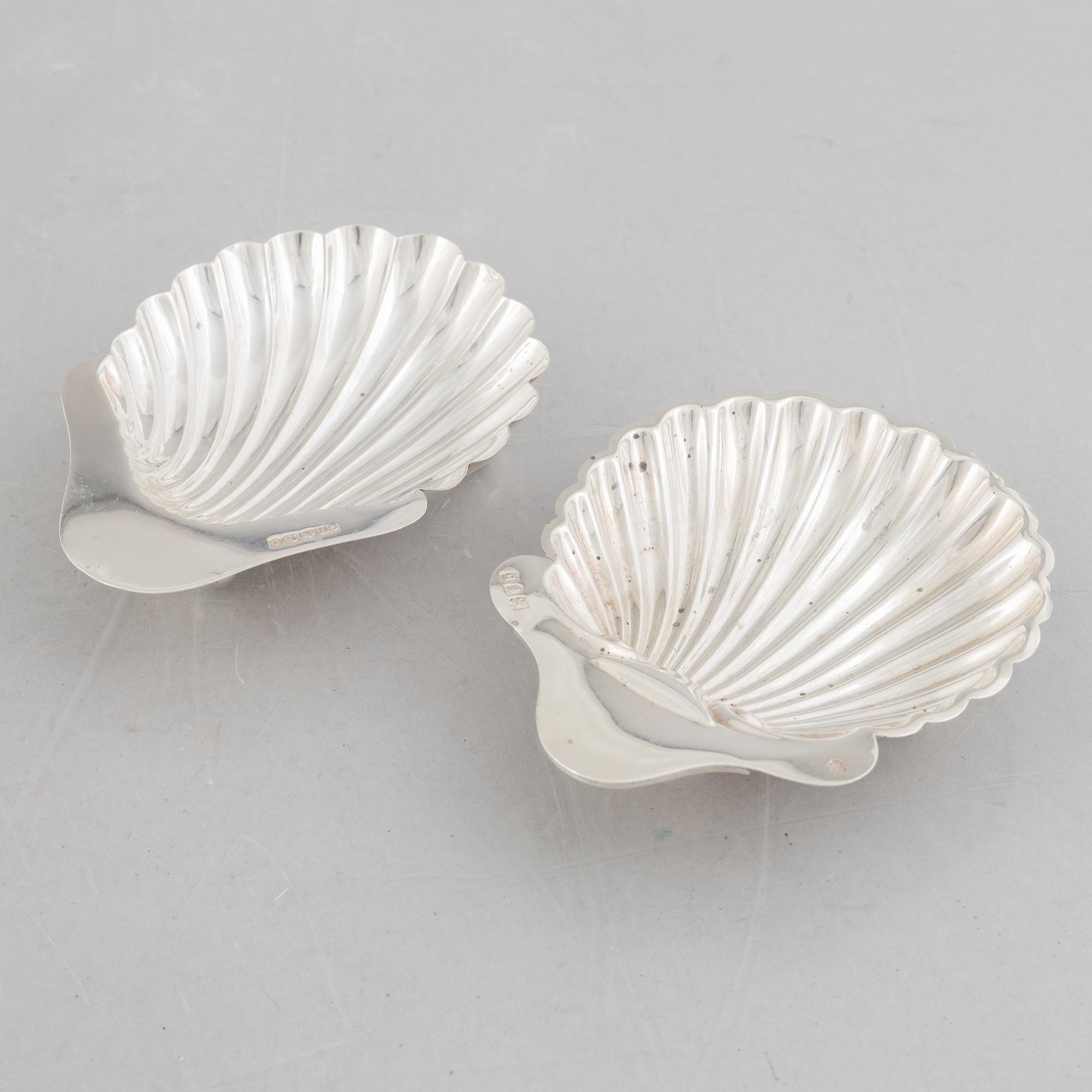 Two English silver shell-shaped bowls, 1897-99.