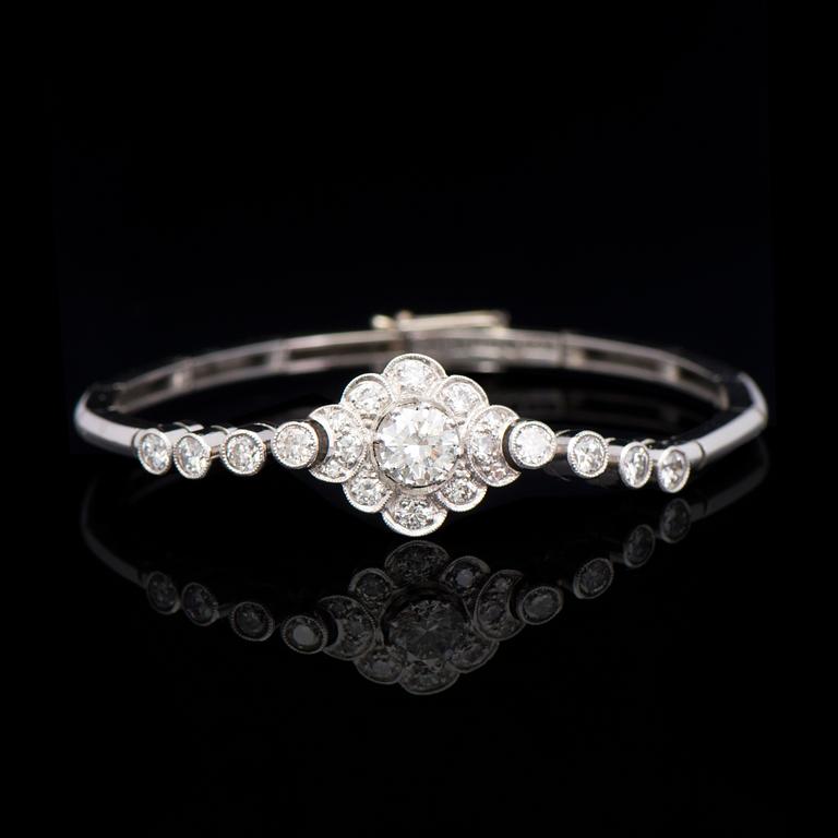 A BRACELET, brilliant cut diamonds, 18K white gold. Hallbergs Guldsmeds Ab, Stockholm Sweden 1961.