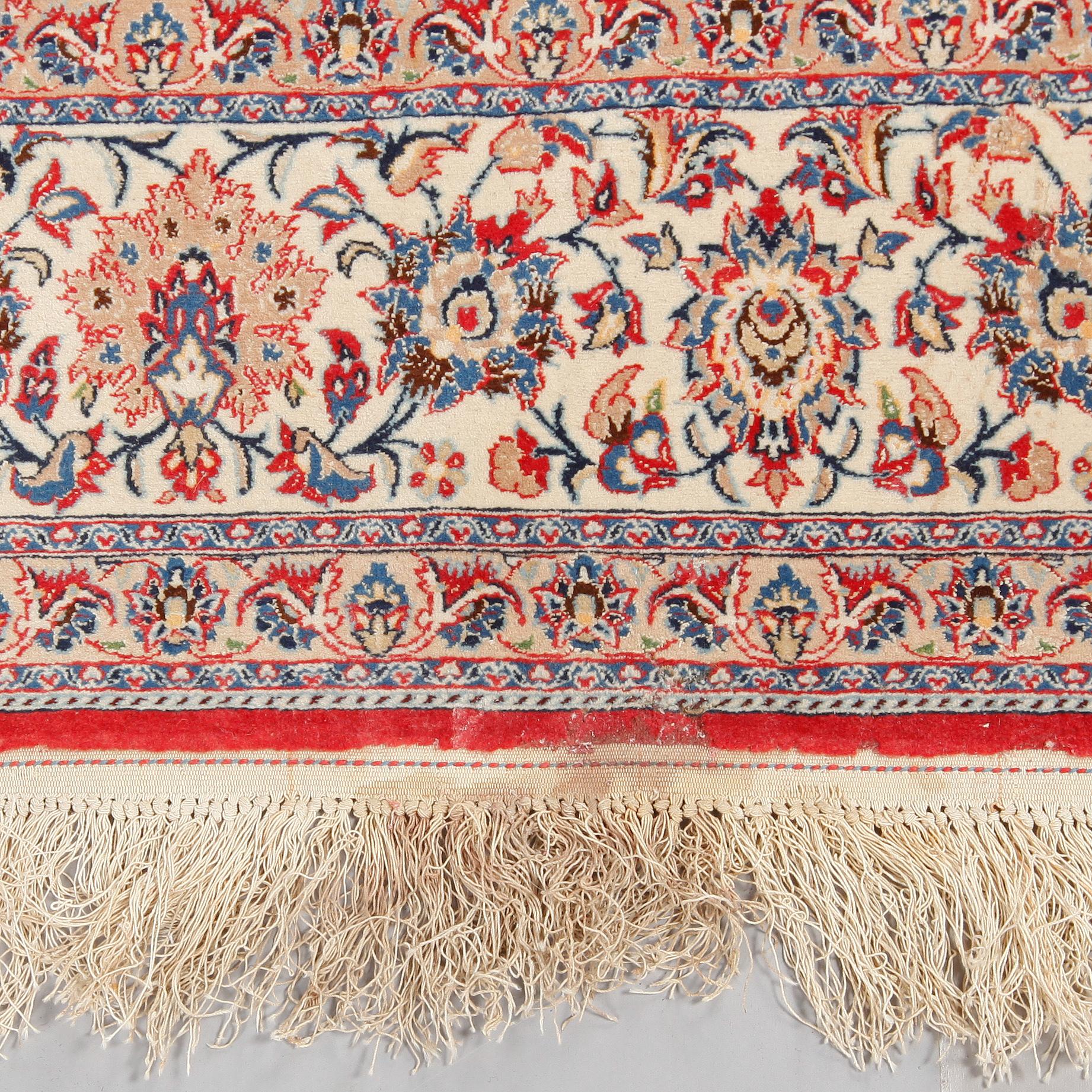 MATTA, sannolikt Isfahan, 237 x 153 cm.