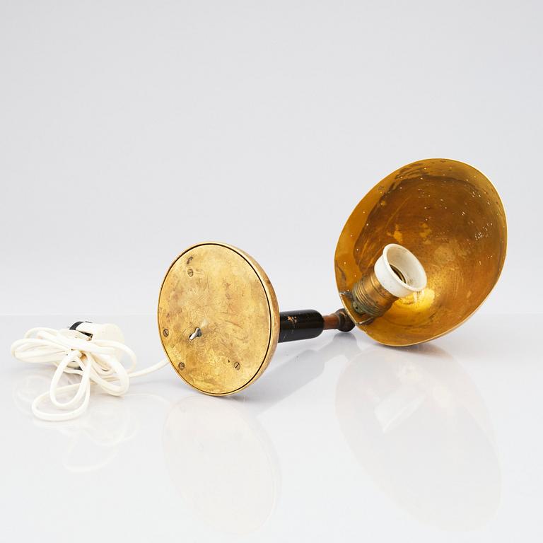 Harald Notini, bordslampa, modell "15233", Arvid Böhlmarks Lampfabrik, 1930/40-tal.