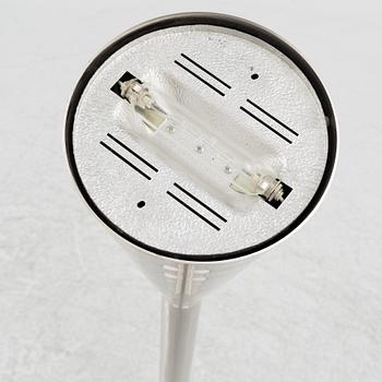 Pietro Chiesa, golvlampa, "Luminator", Fontana Arte, Italien, 2017.