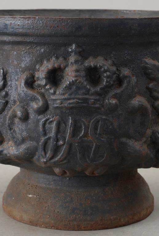 URNOR, ett par, gjutjärn, 1800/1900-tal.