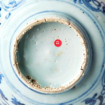 A blue and white bowl, Ming dynasty (1368-1644).