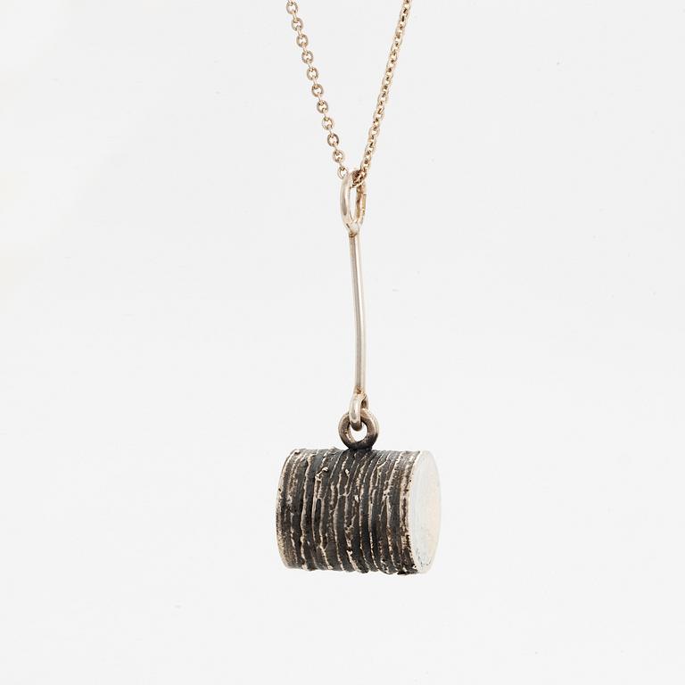 Jorma Laine, pendant with a chain, silver.