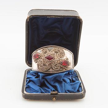 Bracelet of silver and faceted glass, second half of the 19th century.