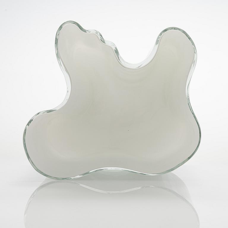 Alvar Aalto, a '3031' vase signed Alvar Aalto.