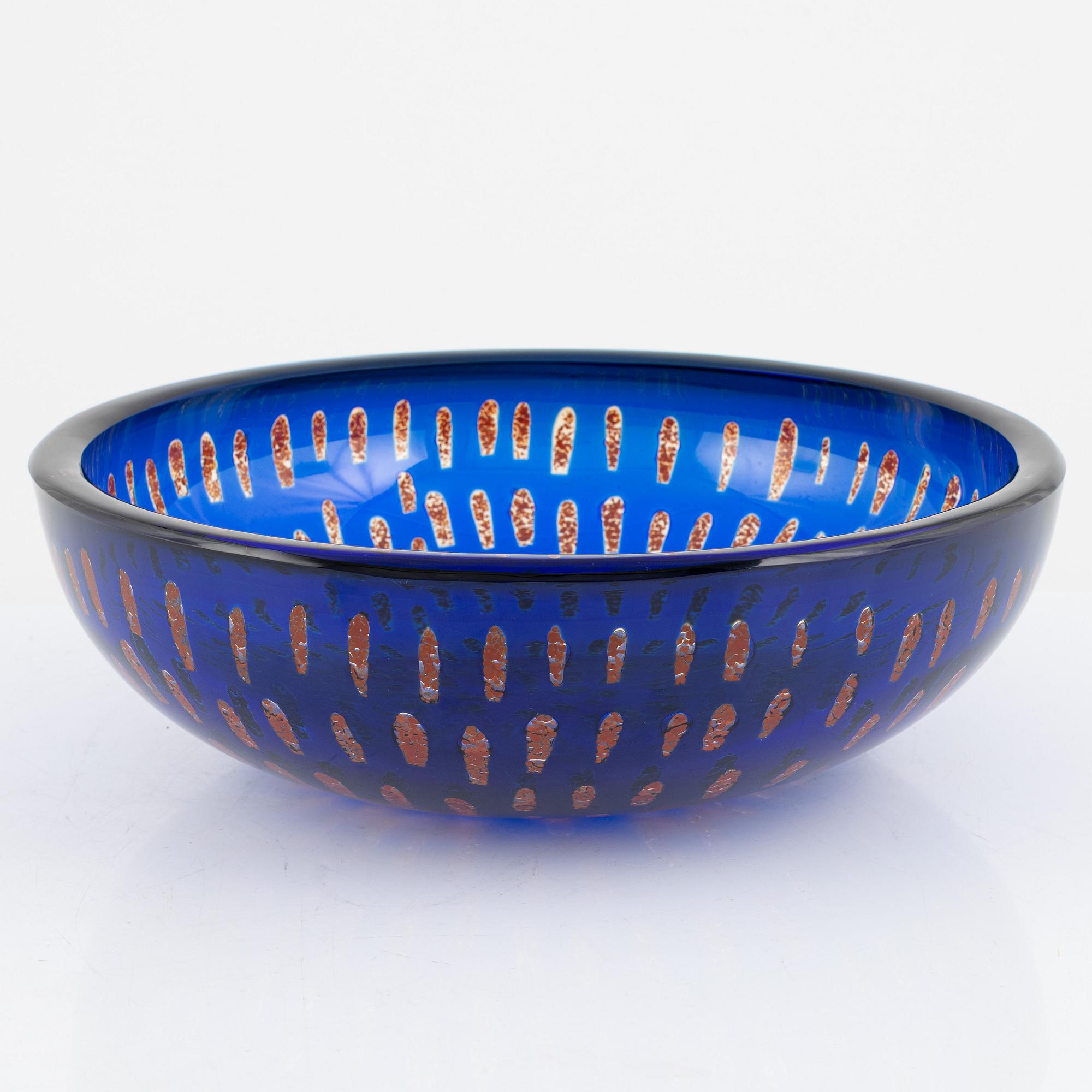 Sven Palmqvist, a 'Ravenna glass bowl, Orrefors, signed and dated 1986.