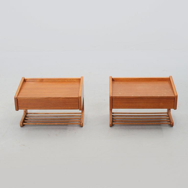 SÄNGHYLLOR, ett par, 1900-talets andra hälft.