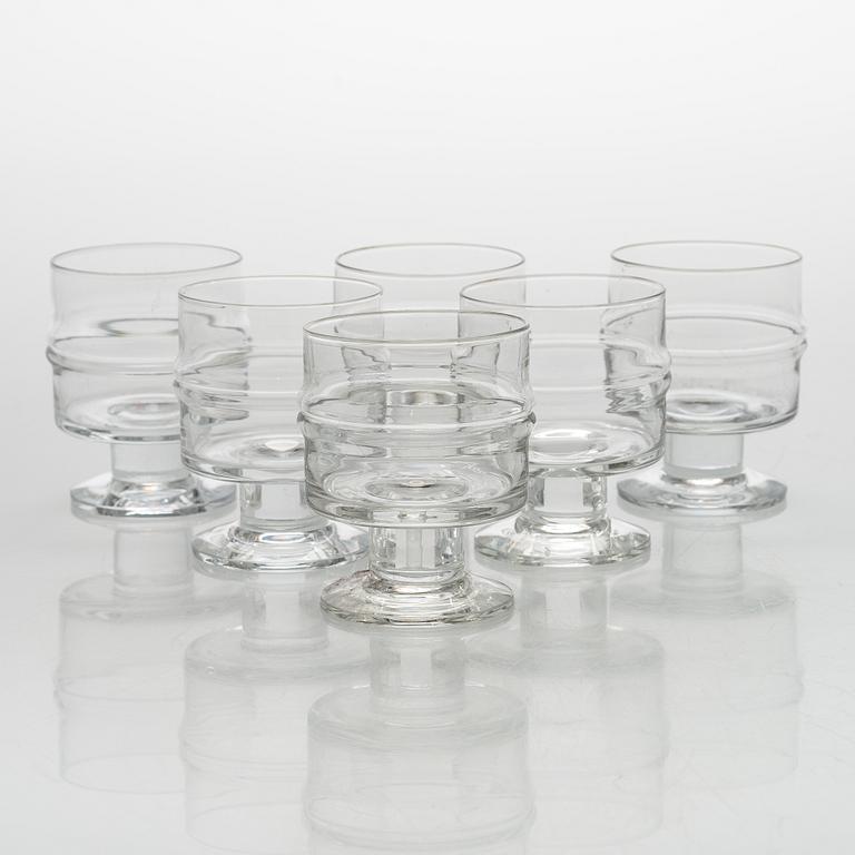 Timo Sarpaneva, set of 51 'Pisaranrengas' (Expanding rings) 2054 glasses for Iittala.