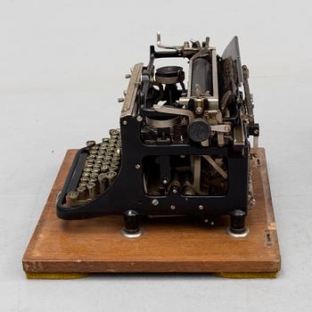 A Torpedo Type writer, first half of the 20th century.