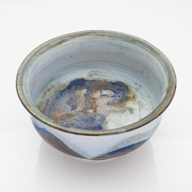 Liisa Hallamaa, malja, keramiikkaa, signeerattu LH Arabia, Finland 1950-60-tal.