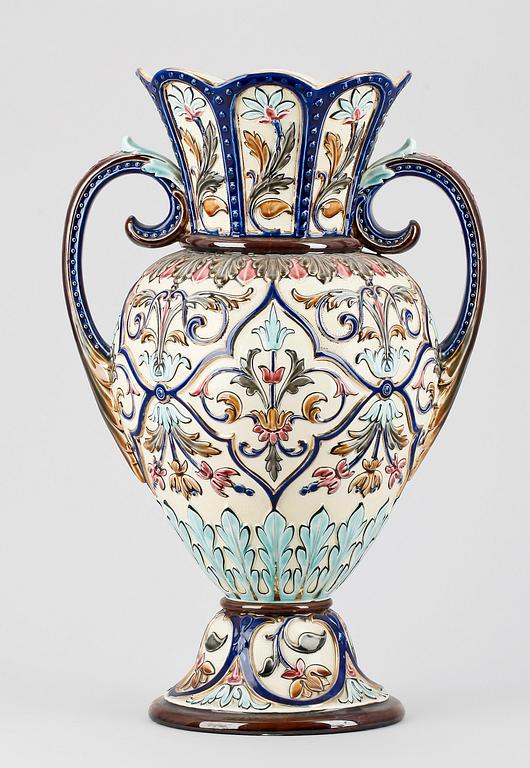 URNA, majolika, Rörstrand, 1800-talets slut.