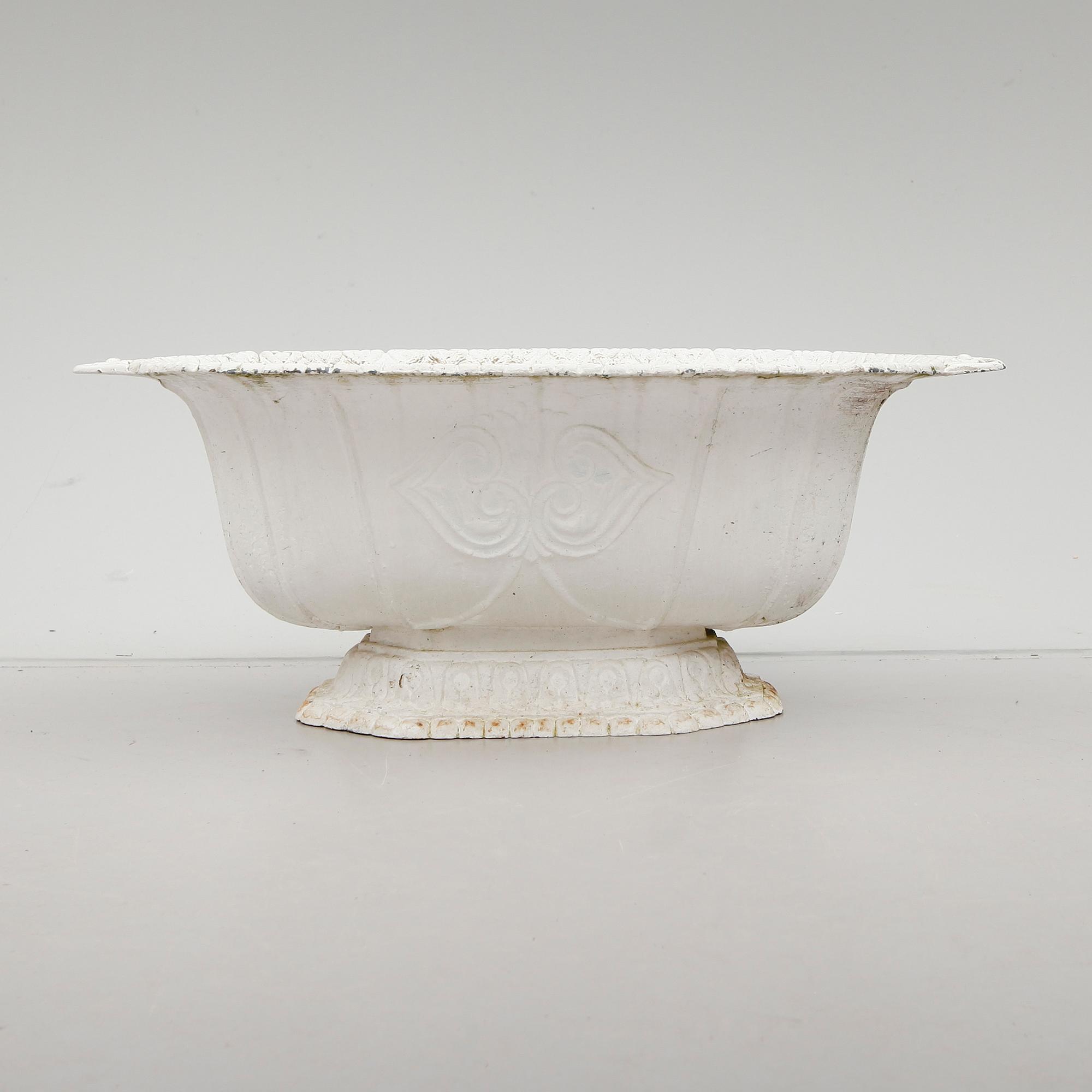 TRÄDGÅRDSURNA, gjutjärn, 1900-tal.