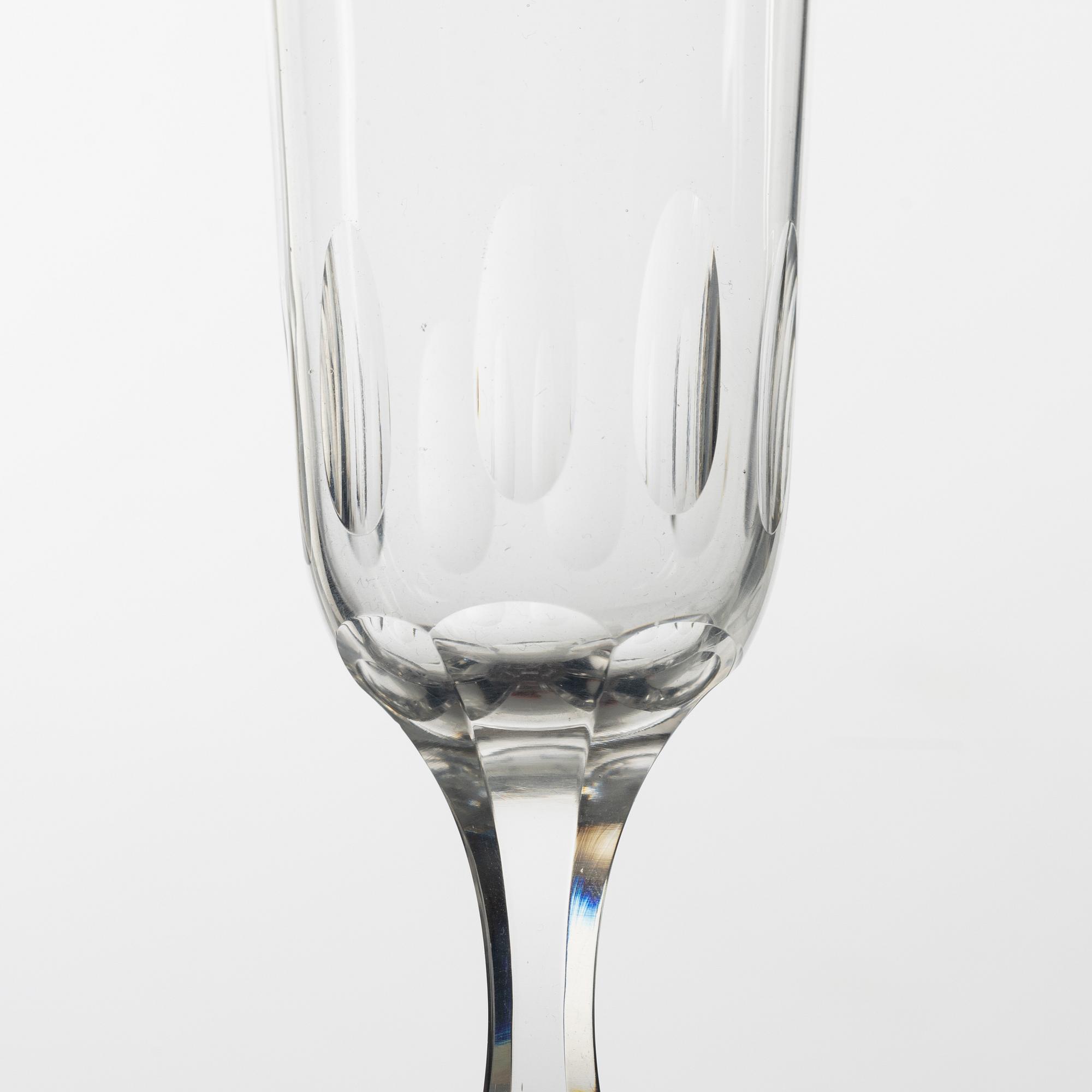 Champagnestrutar, 36 stycken, snarlika, olika tillverkning, mestadels omkring år 1900.