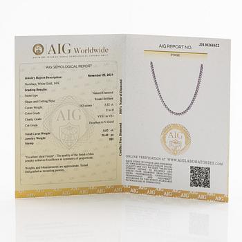 Tennishalsband, 14K vitguld, diamanter ca 5.52 ct tot. Med AIG-certifikat.