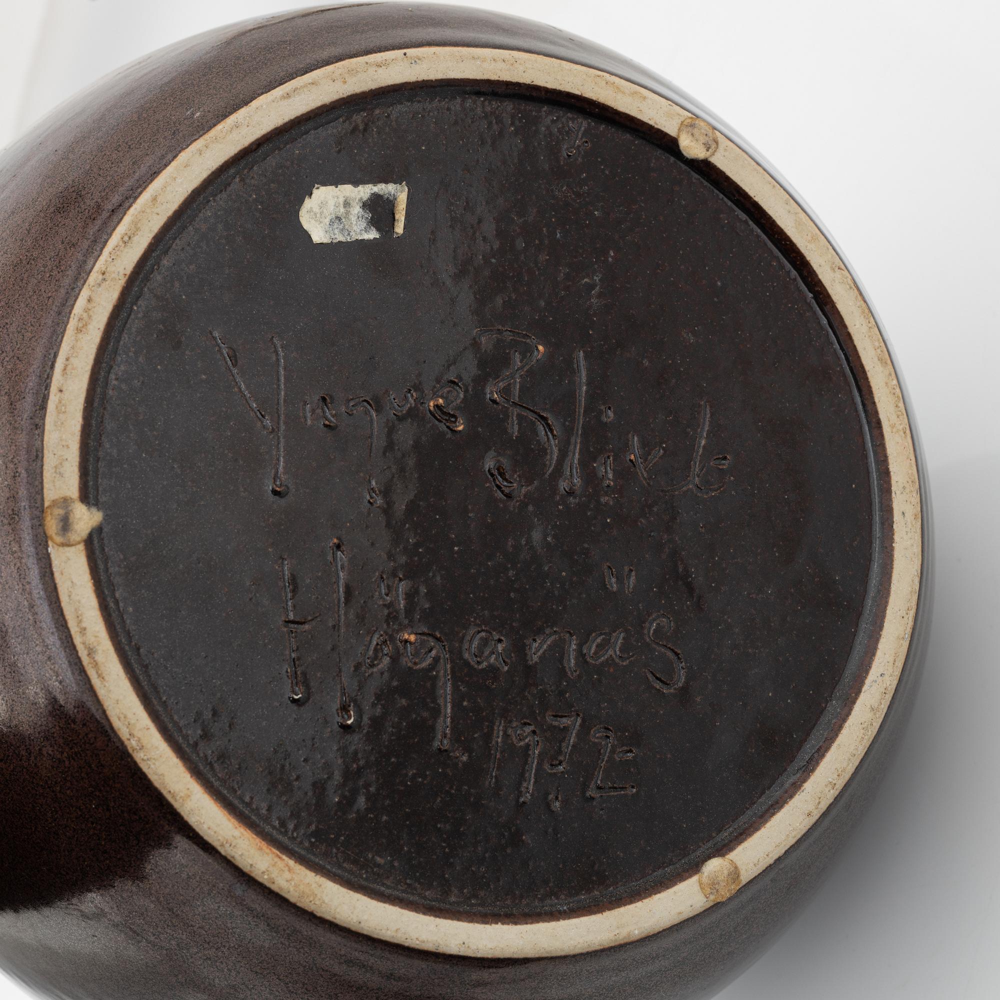 Yngve Blixt, vas, stengods, Höganäs, daterad 1972.